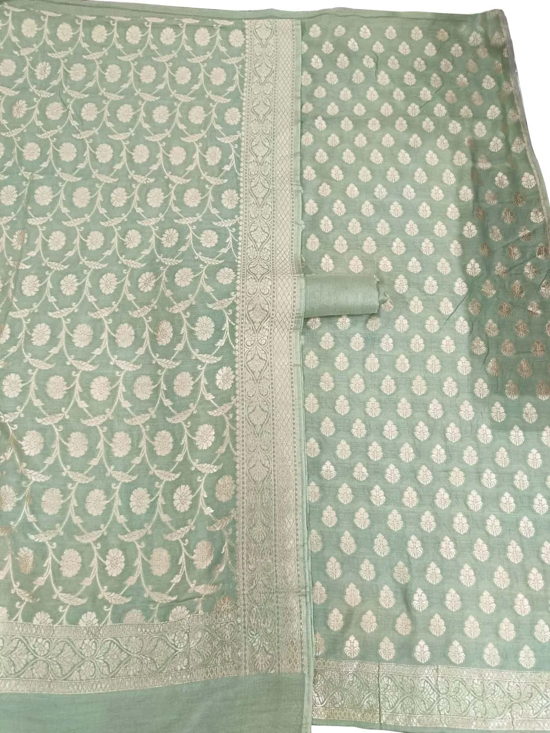 Elegant Green Banarasi Moonga Silk 3-Piece Unstitched Suit