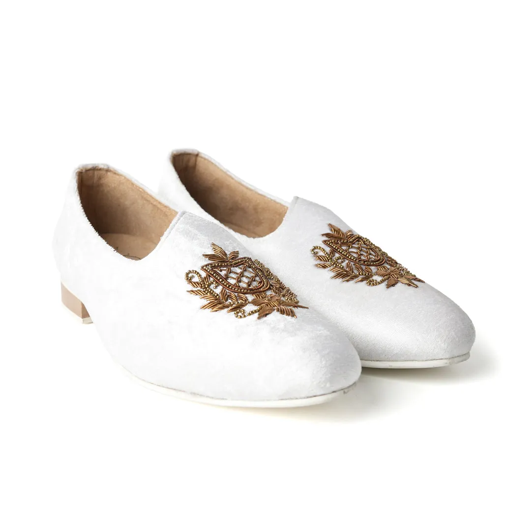 Opulenza Embroidered Mojri - Moon White