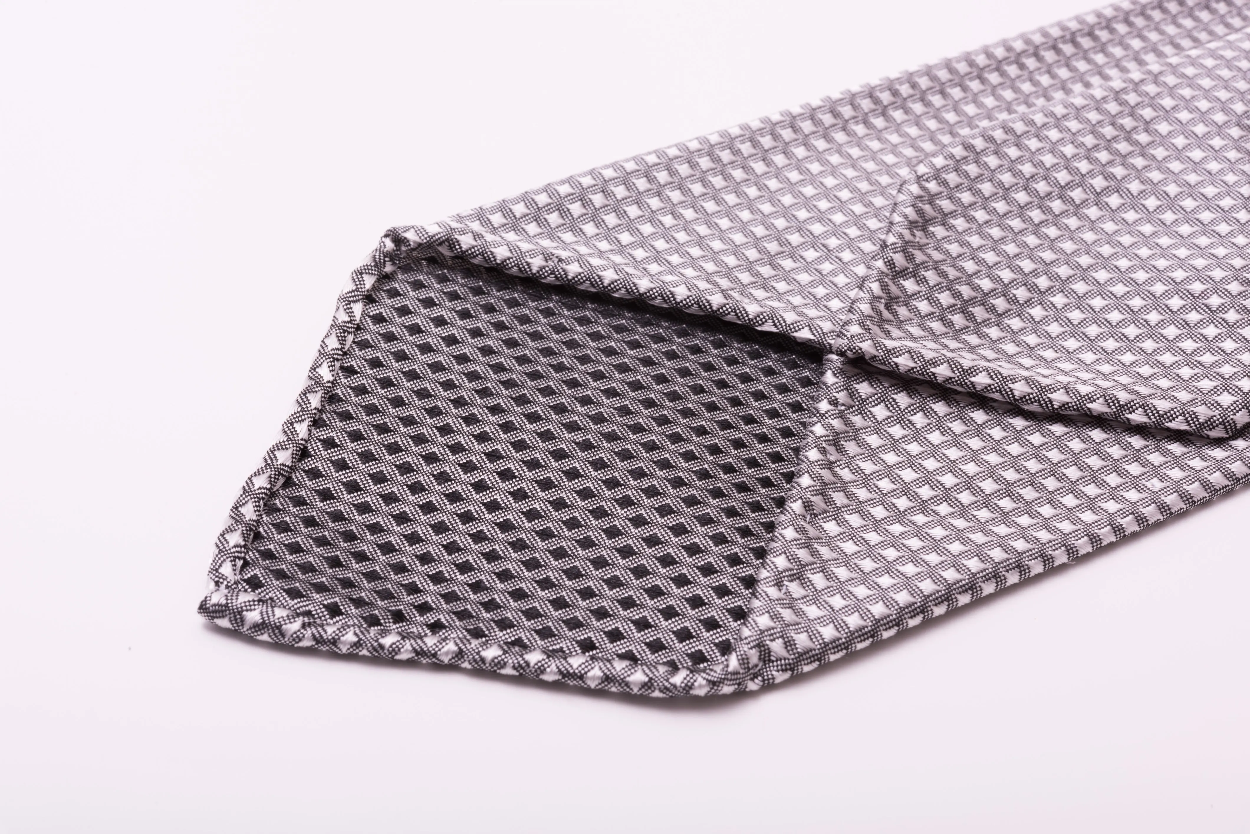 Silver & Black Diamond Micropattern Silk Tie